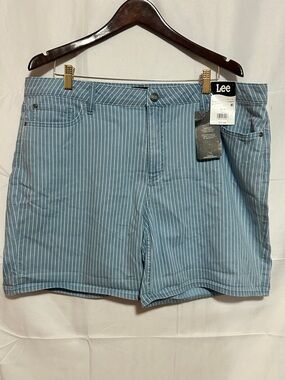 Lee Striped Shorts Women Size 20 Mid Rise Blue White NWT Stretch
